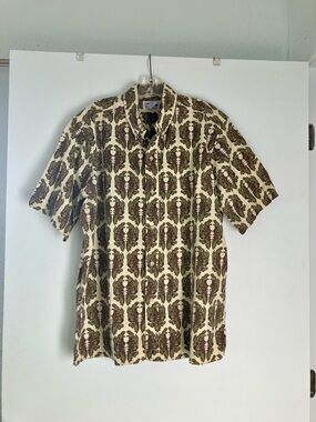 reyn spooner Short-Sleeve Button-Up Aloha Shirt; Designed in Hawaii